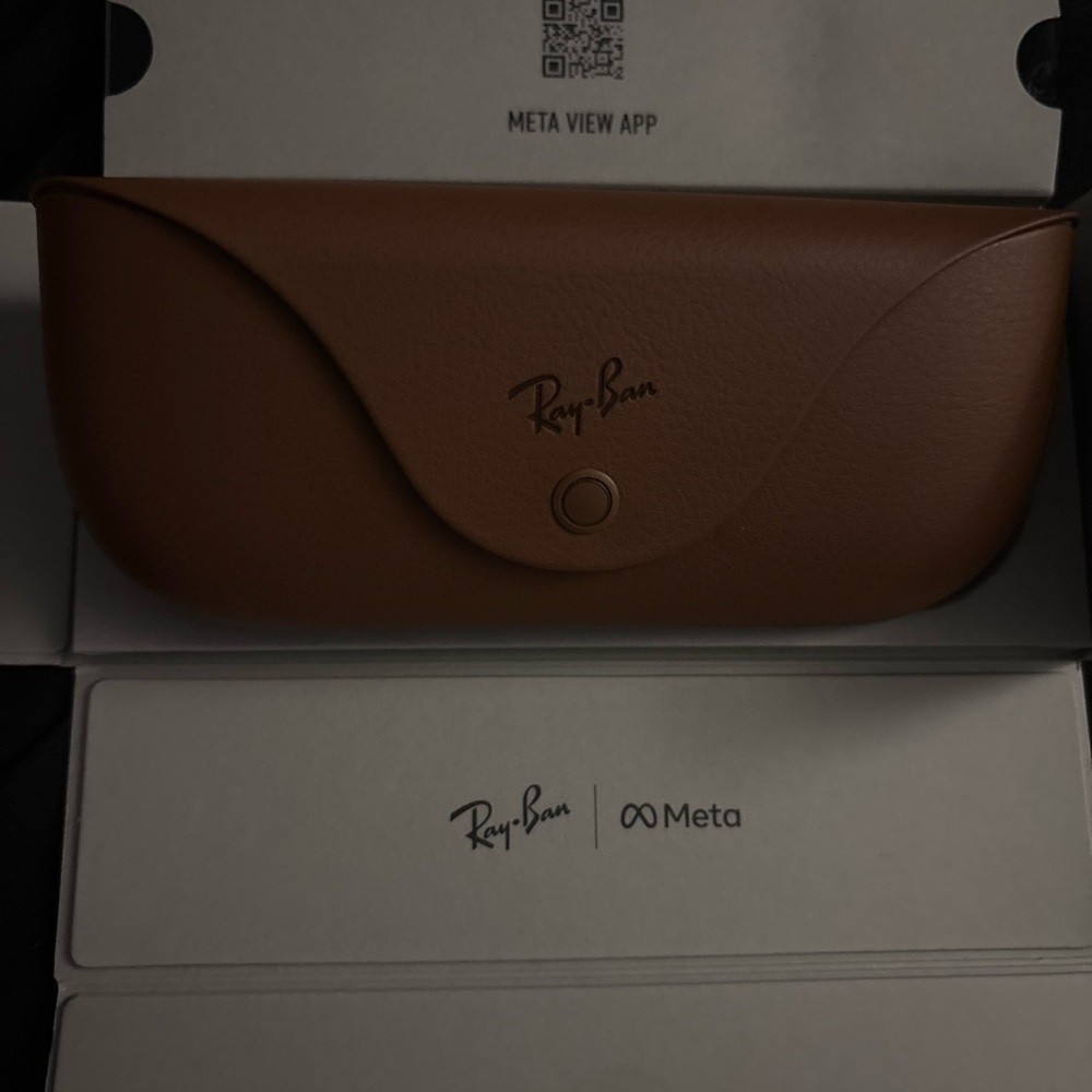 Brand New Ray ban Metas